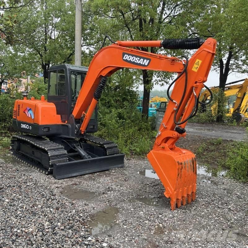 Doosan DH 60 Mini excavadoras < 7t