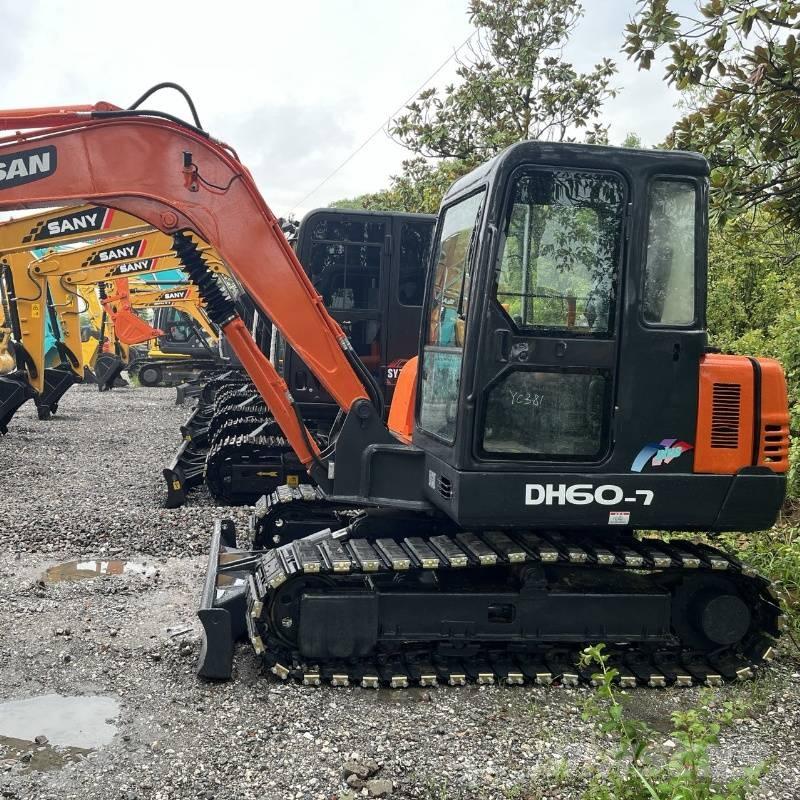 Doosan DH 60 Mini excavadoras < 7t