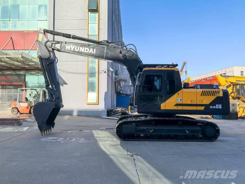 Hyundai HX 220 Excavadoras de cadenas