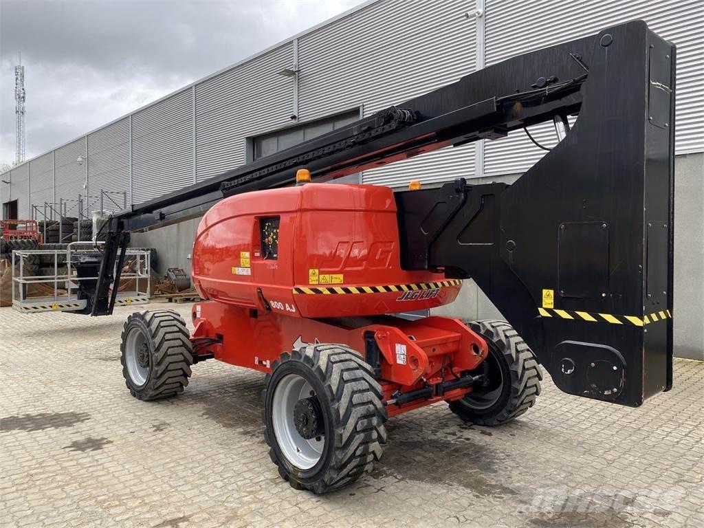 JLG 800AJ Plataforma de trabajo articulada