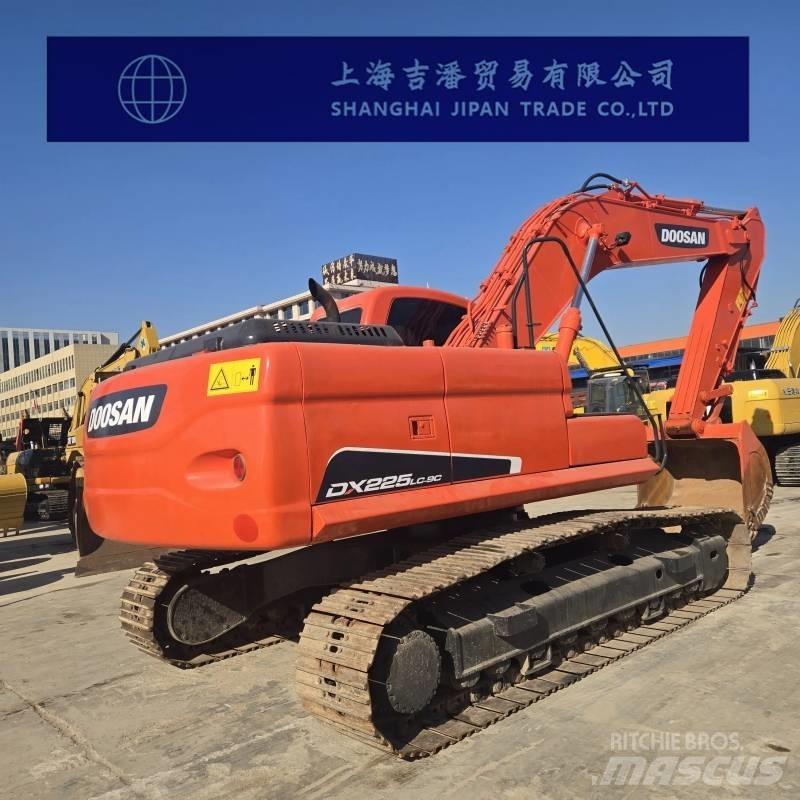 Doosan DX 225 Excavadoras de cadenas