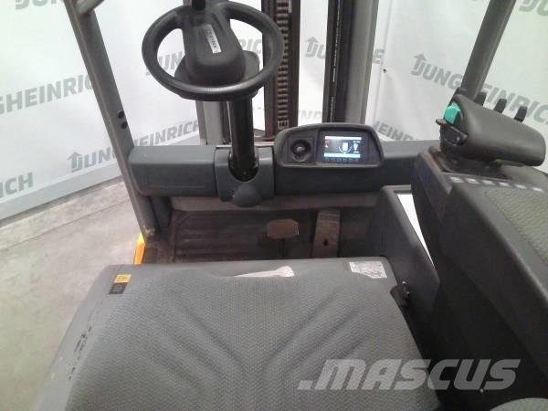 Jungheinrich EFG 320 Carretillas de horquilla eléctrica