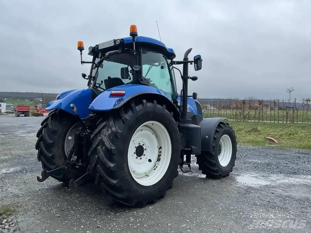 New Holland T 7.210 Tractores