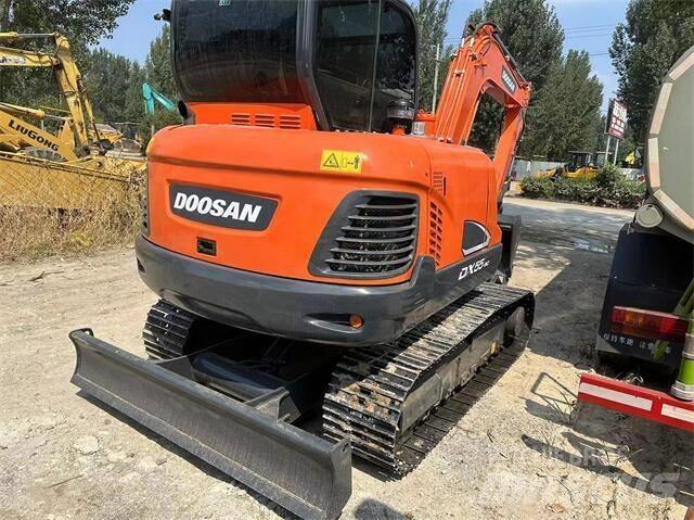 Doosan DX55 Mini excavadoras < 7t