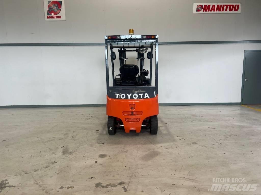 Toyota 8 FBMKT 25 Carretillas de horquilla eléctrica
