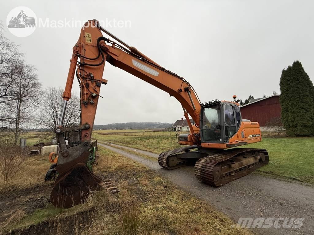 Doosan DX 225 LC Excavadoras de cadenas