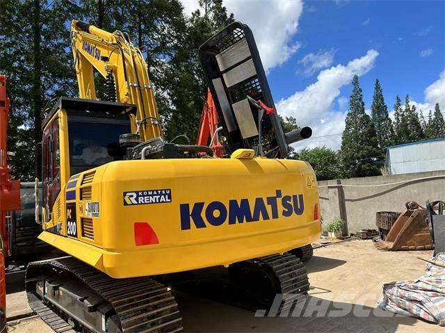 Komatsu PC 200-8 Excavadoras de cadenas