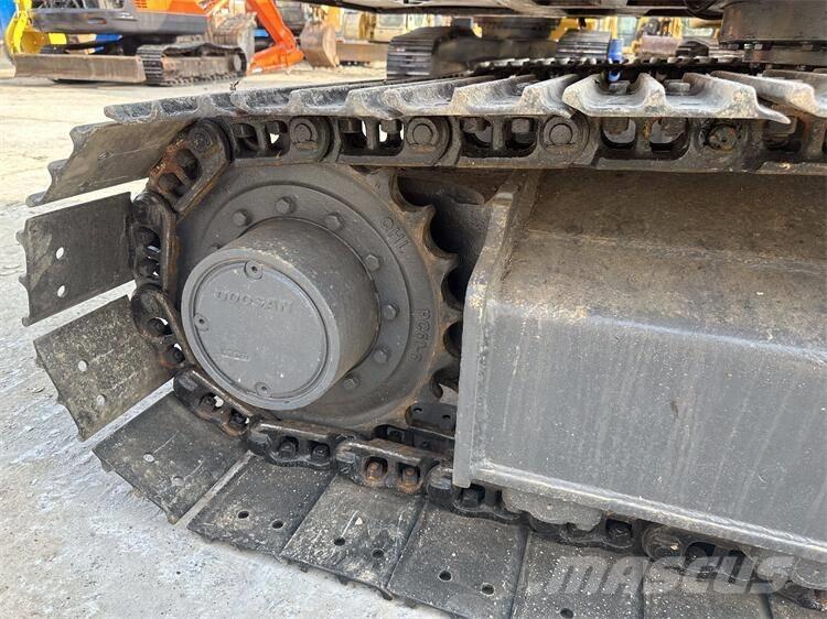 Doosan DX75 Excavadoras de cadenas