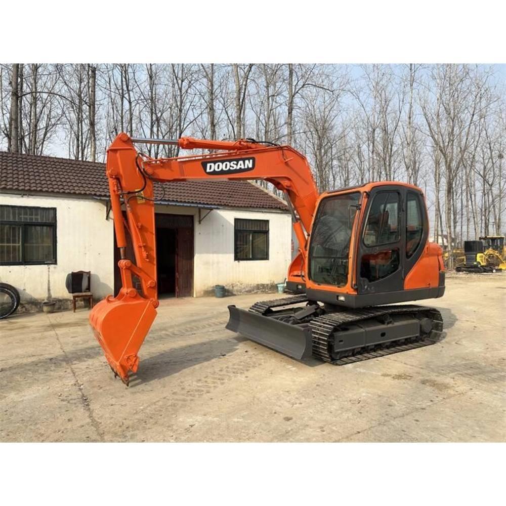Doosan DX75 Excavadoras de cadenas