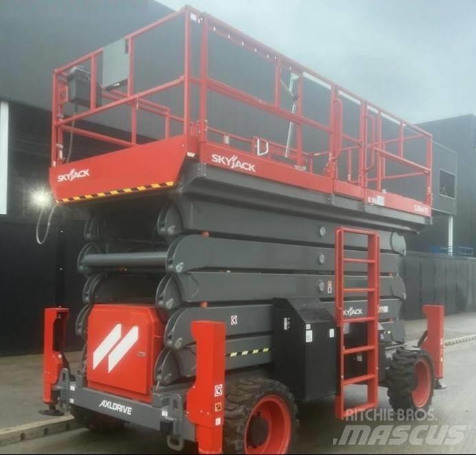 SkyJack SJ9664RT Plataformas tijera
