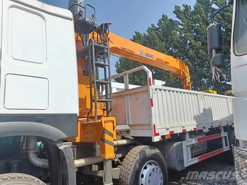 Howo 371 Cabrestantes, montacargas y elevadores de materiales