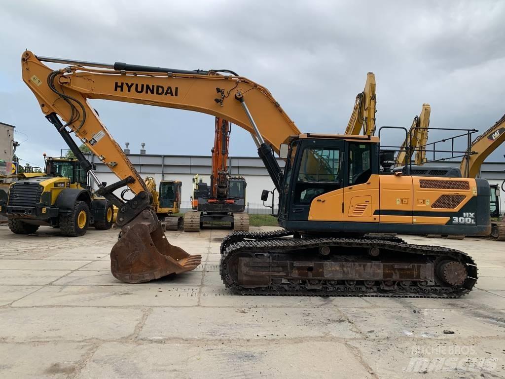 Hyundai HX 300 L Excavadoras de cadenas