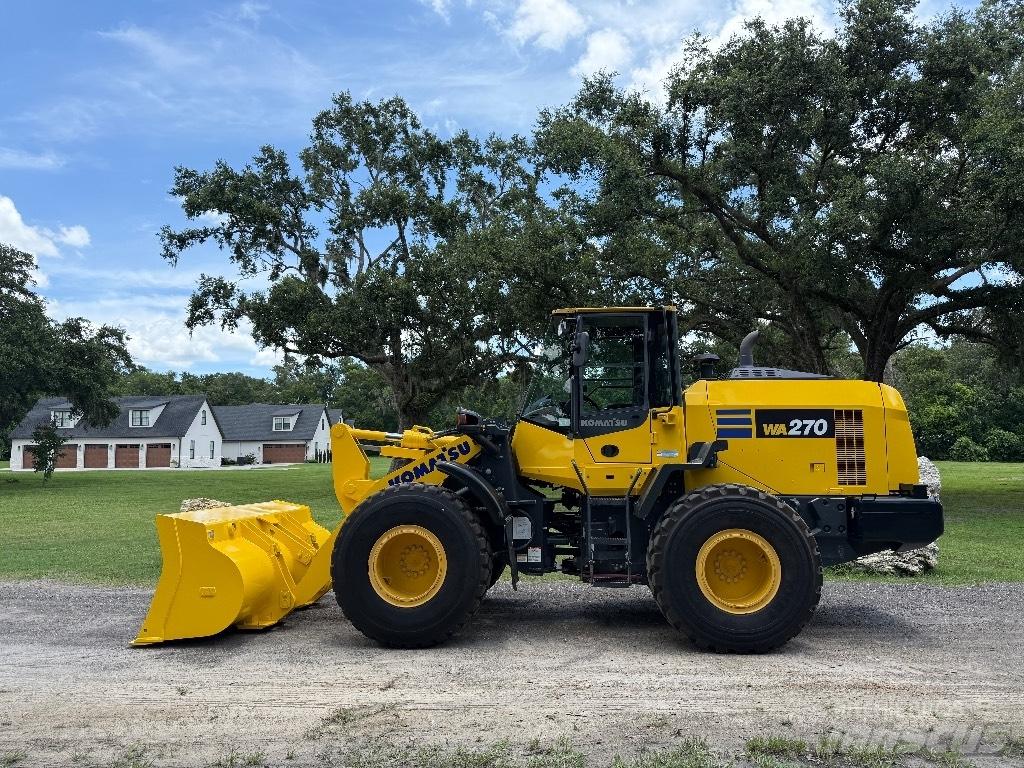Komatsu WA 270-8 Cargadoras sobre ruedas