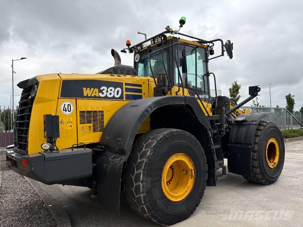 Komatsu WA380-8 Cargadoras sobre ruedas