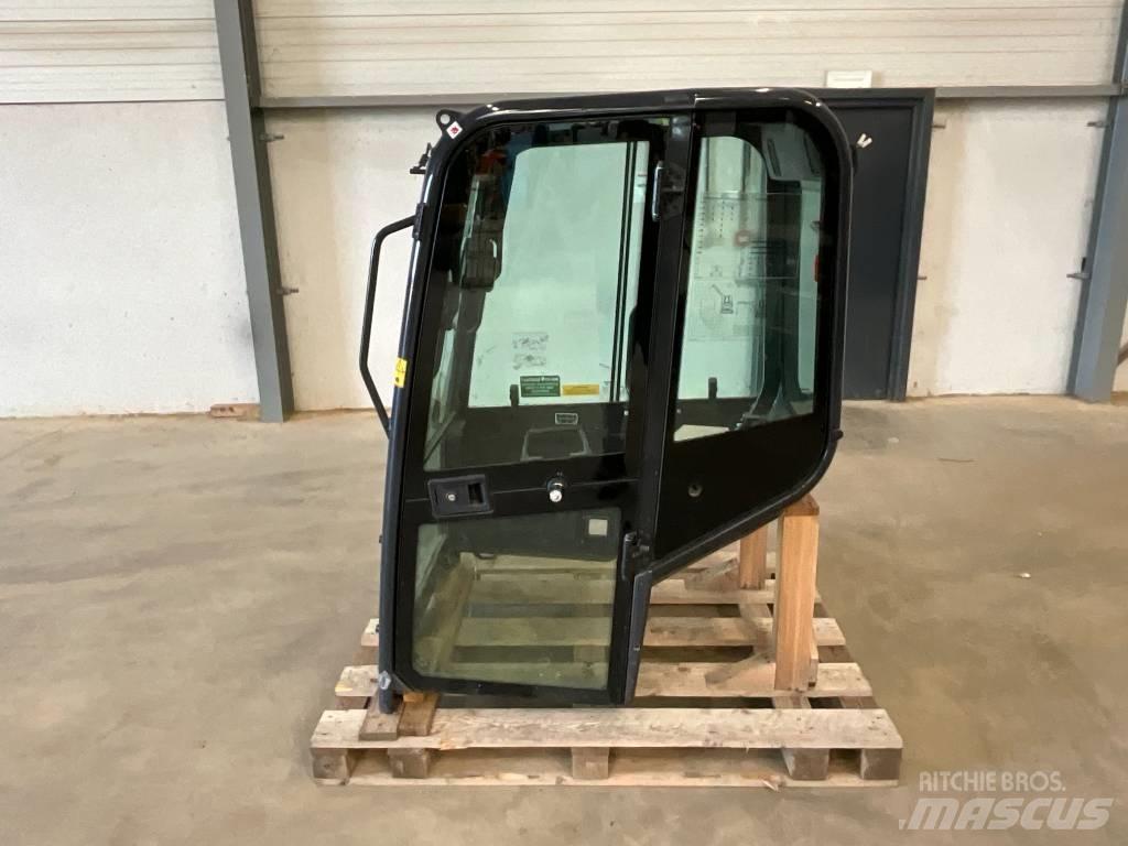 Kubota U 27-4 Cabinas e interior