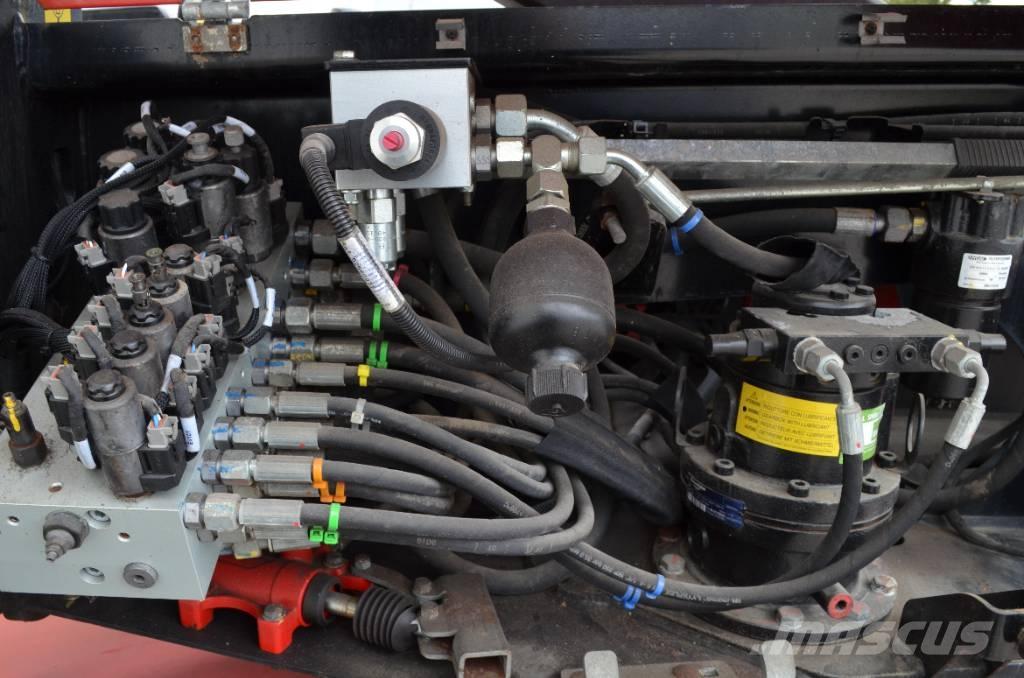 Manitou ManGo 12 Plataforma de trabajo articulada