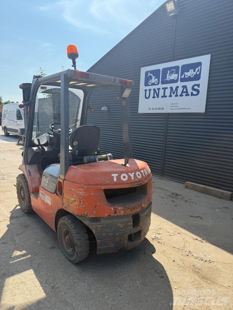 Toyota FD 25 Carretillas diesel