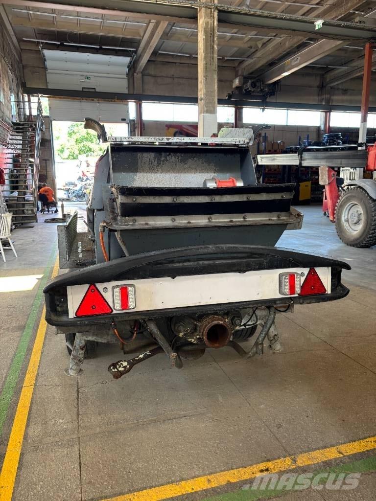 Putzmeister P 715 TD Camión hormigonera