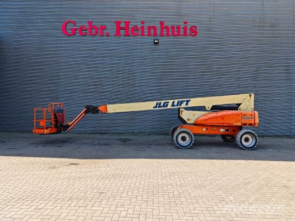 JLG E600 JP Plataforma de trabajo articulada