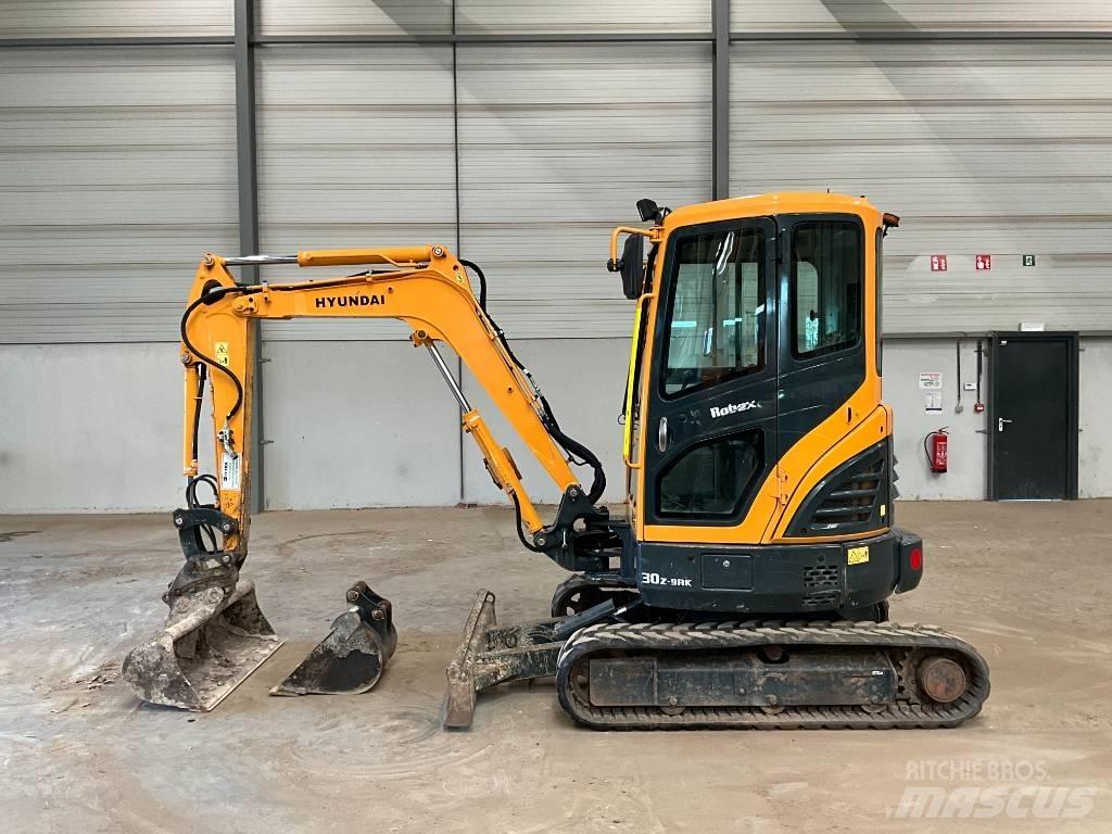 Hyundai R30 Z-9AK Mini excavadoras < 7t