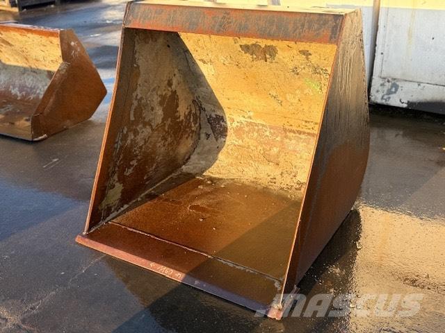 Manitou USED BUCKET Cucharones