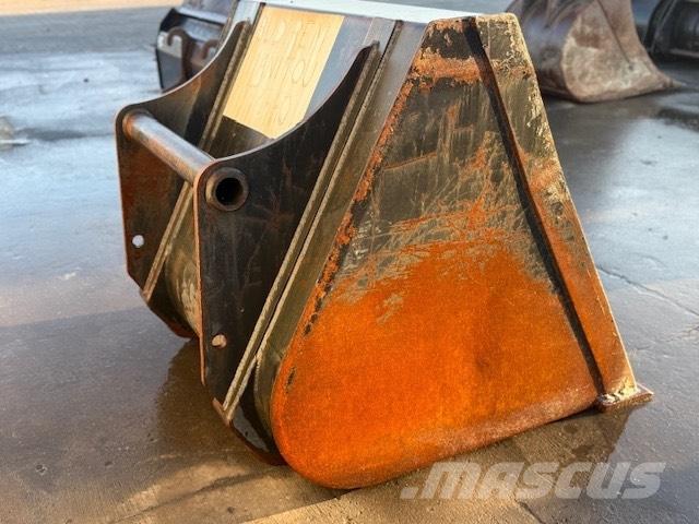 Manitou USED BUCKET Cucharones