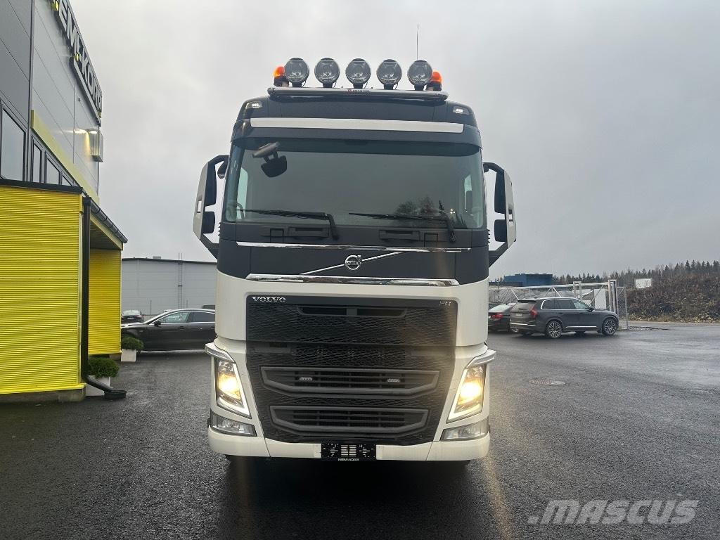 Volvo FH 500 8X4*4 Camiones polibrazo