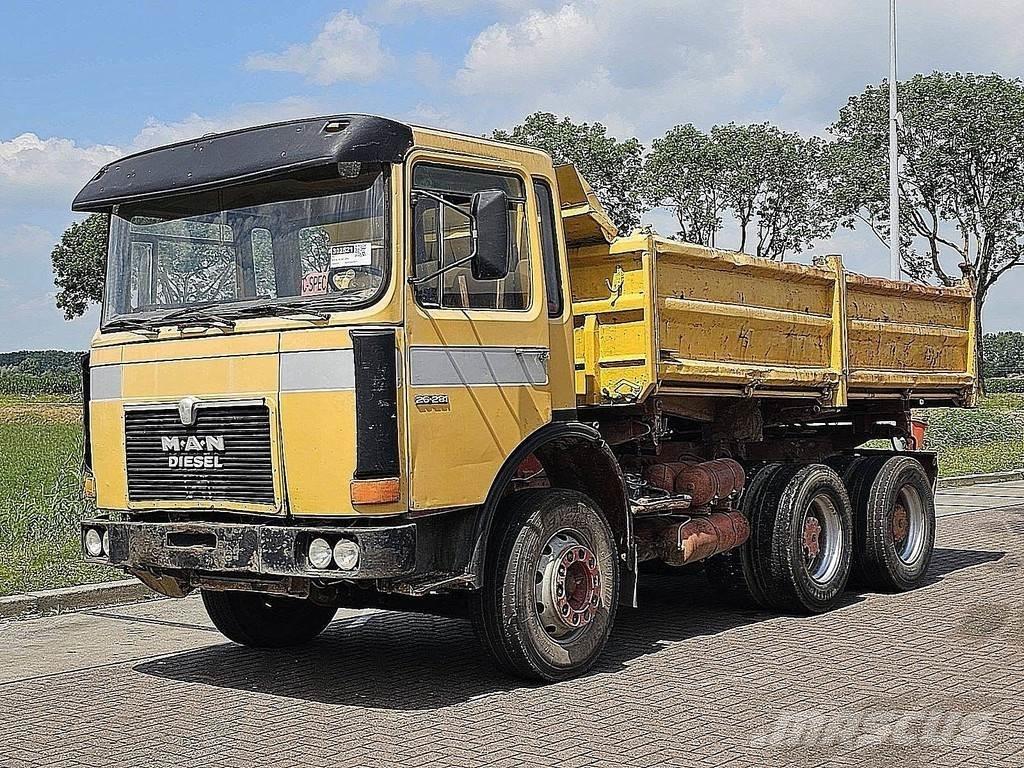 MAN 26.281 DFK 6X4 Camiones bañeras basculantes o volquetes