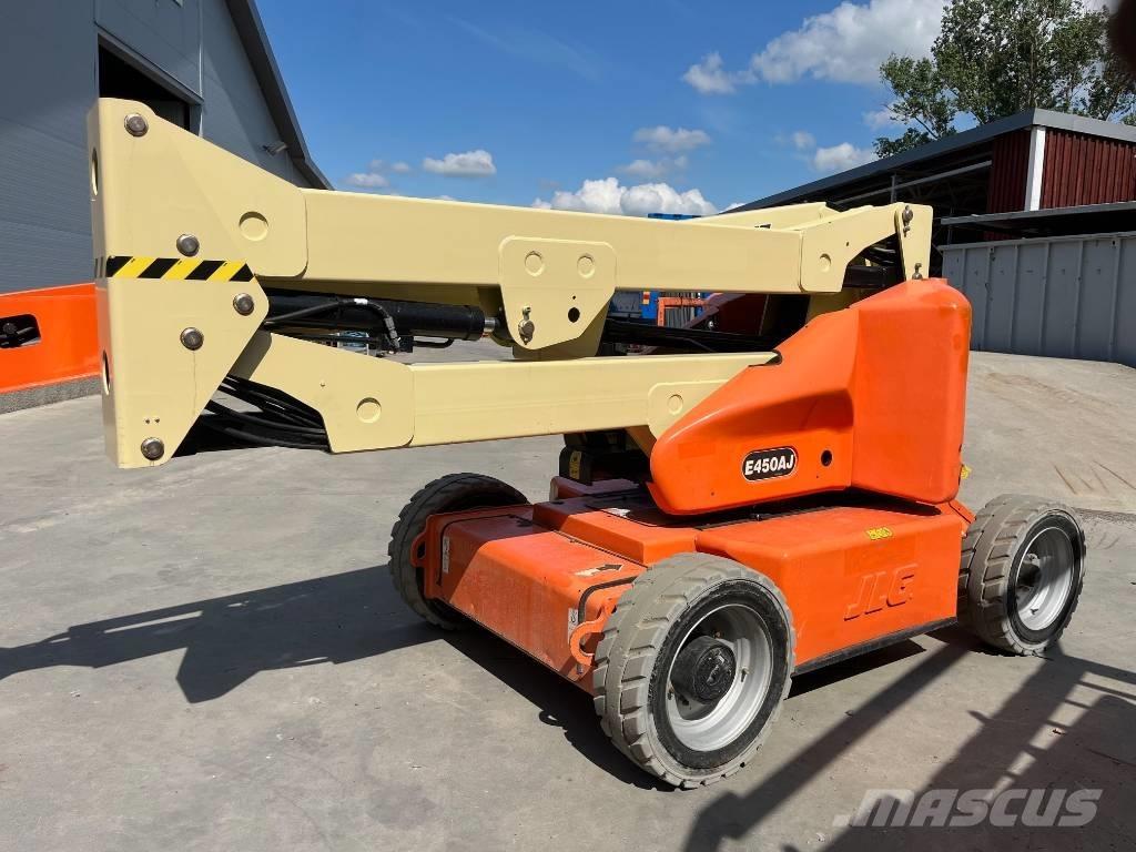 JLG E 450 AJ Plataforma de trabajo articulada