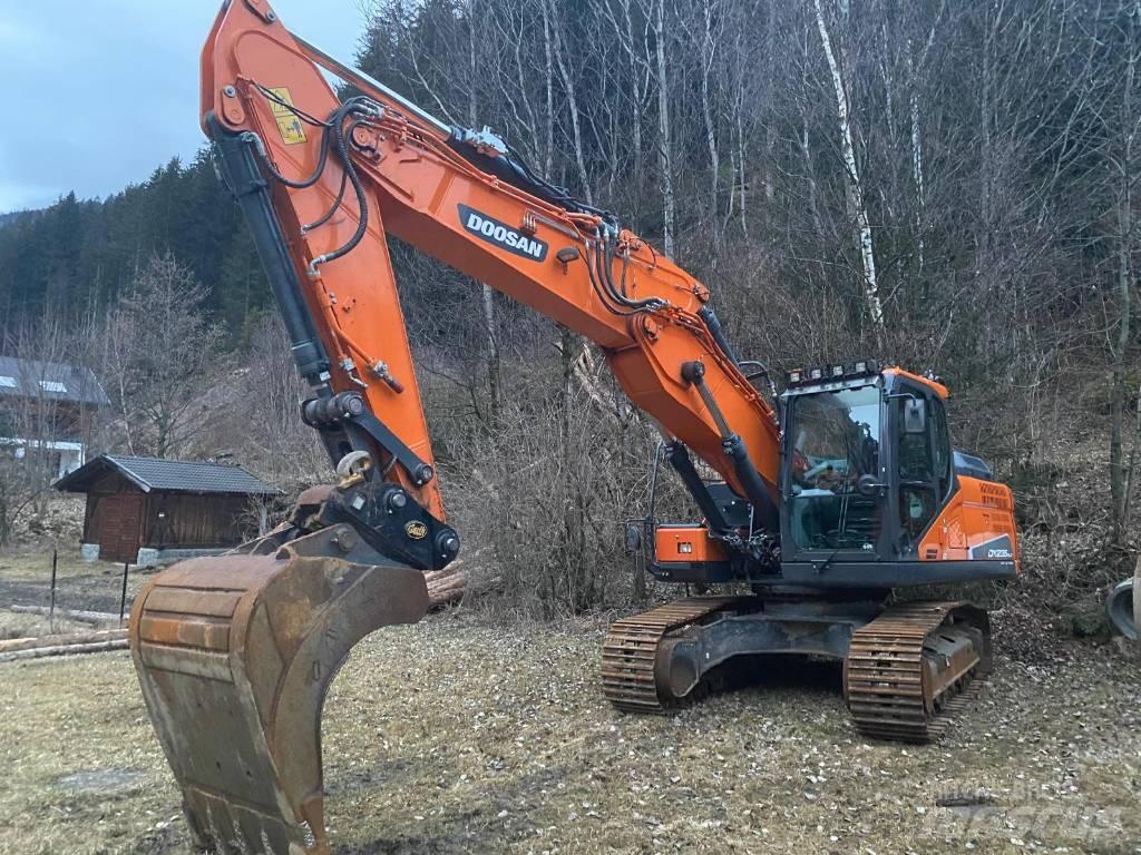Doosan DX 235 NLC-5 Excavadoras de cadenas