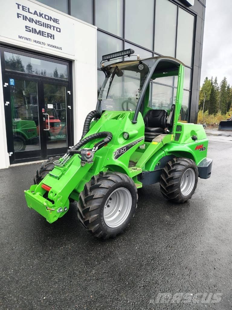 Avant 745 Palas cargadoras
