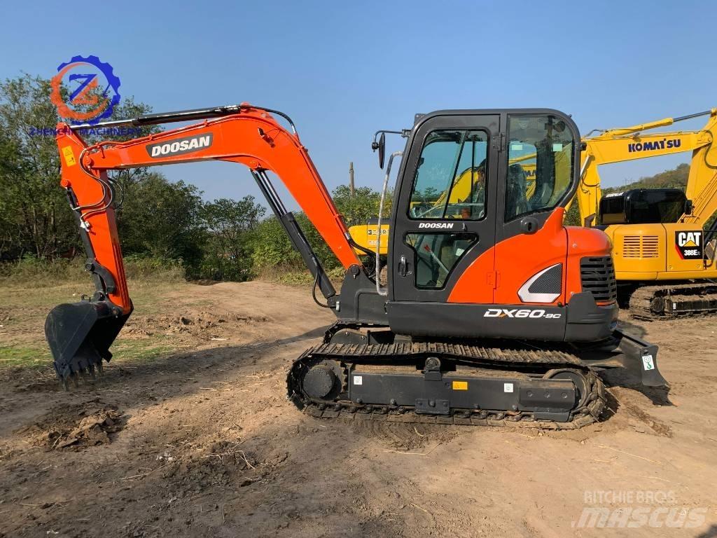 Doosan DX 60 Mini excavadoras < 7t
