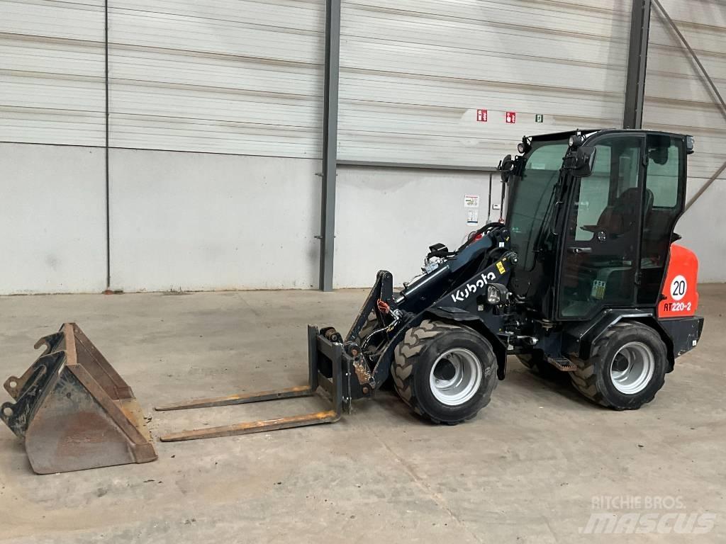Kubota RT 220-2 Cargadoras sobre ruedas