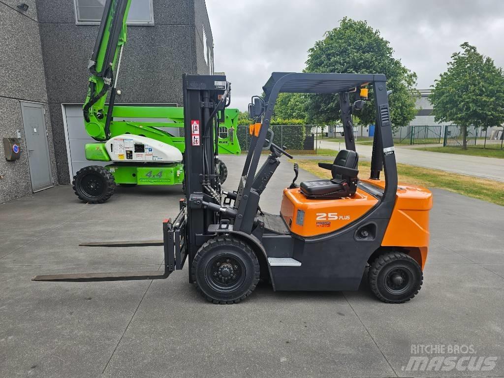 Doosan D 25 G Carretillas diesel