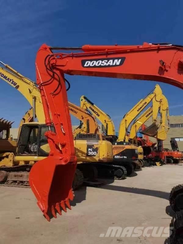 Doosan DX 225 Excavadoras de cadenas