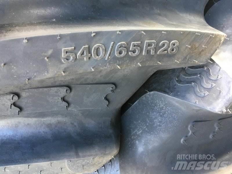 BKT 540/65 R 28 Neumáticos, ruedas y llantas