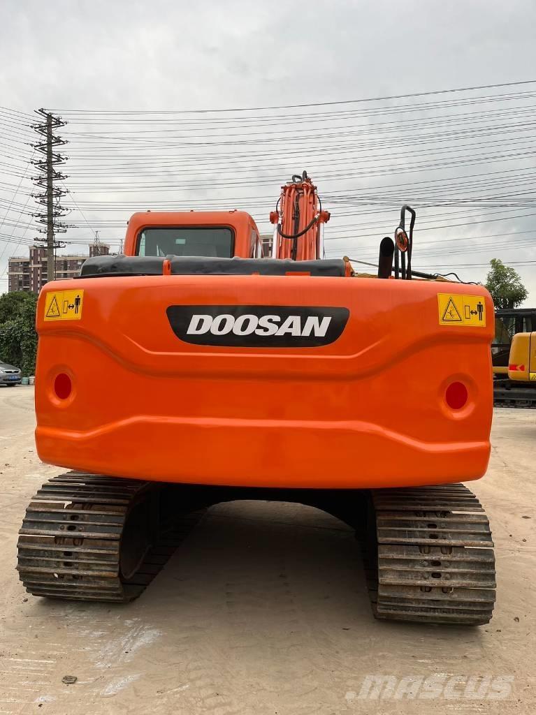 Doosan DX 140 LC Excavadoras de cadenas