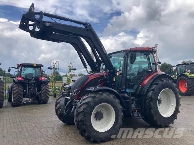 Valtra N155 Active Tractores