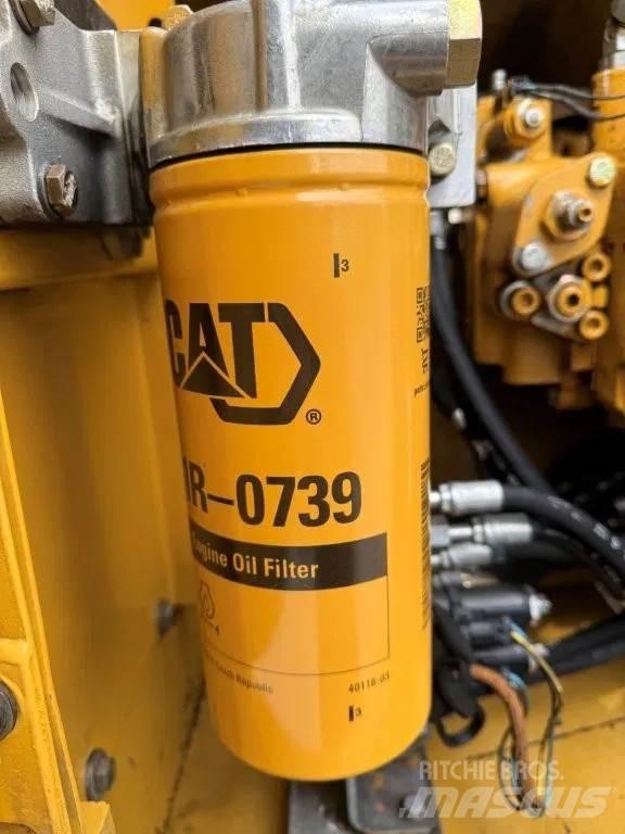 CAT 323DL (320DL) Excavadoras de cadenas