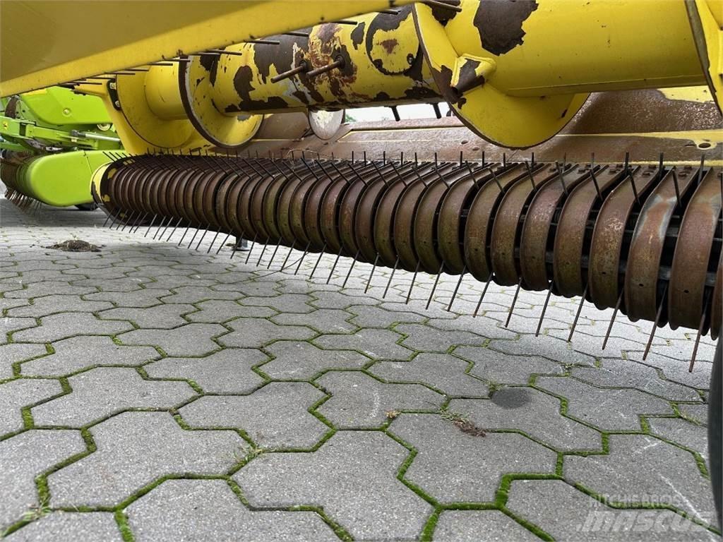 John Deere 630 C Accesorios para maquinaria de heno y forraje