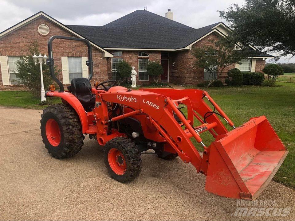 Kubota L 3301 HST Tractores