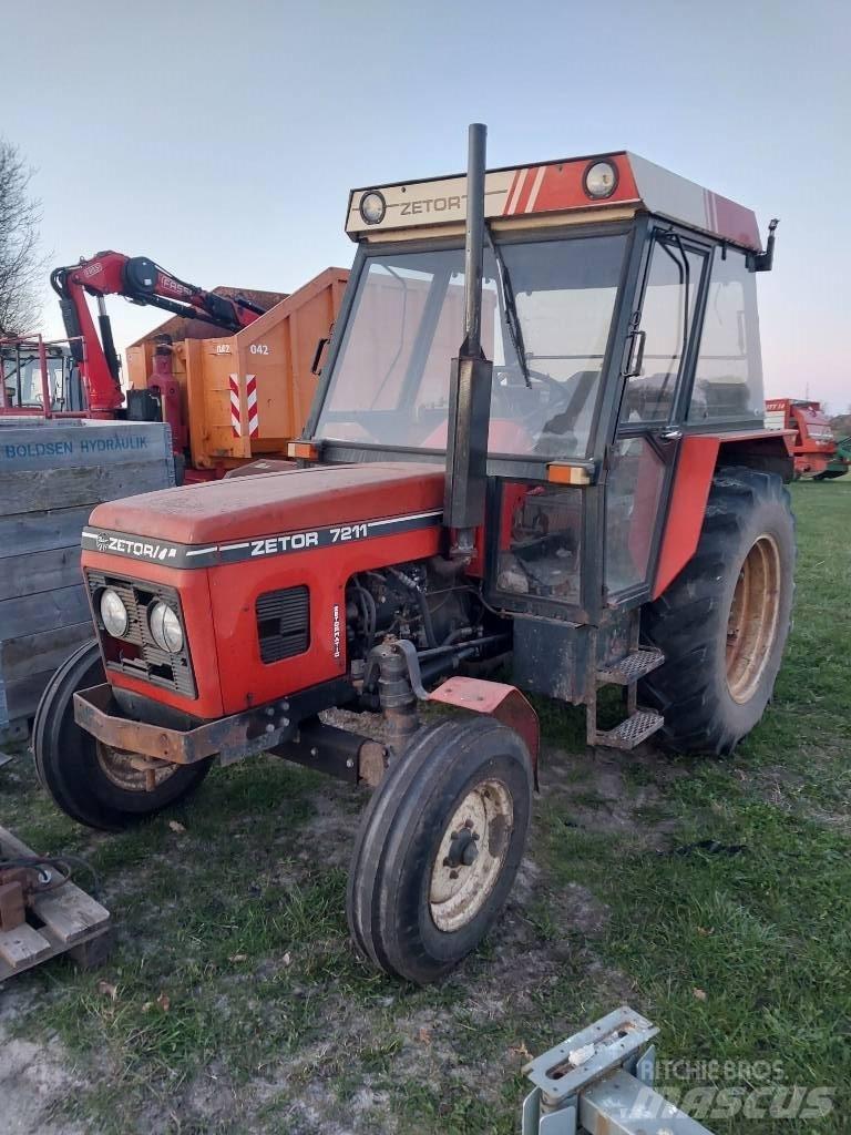 Zetor 7211 Tractores