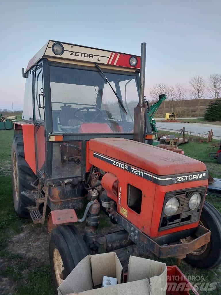 Zetor 7211 Tractores