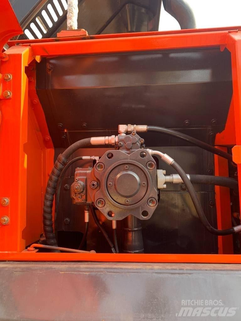 Doosan DX 300 LCA Excavadoras de cadenas