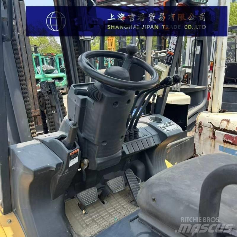 CAT DP 35 N Carretillas diesel