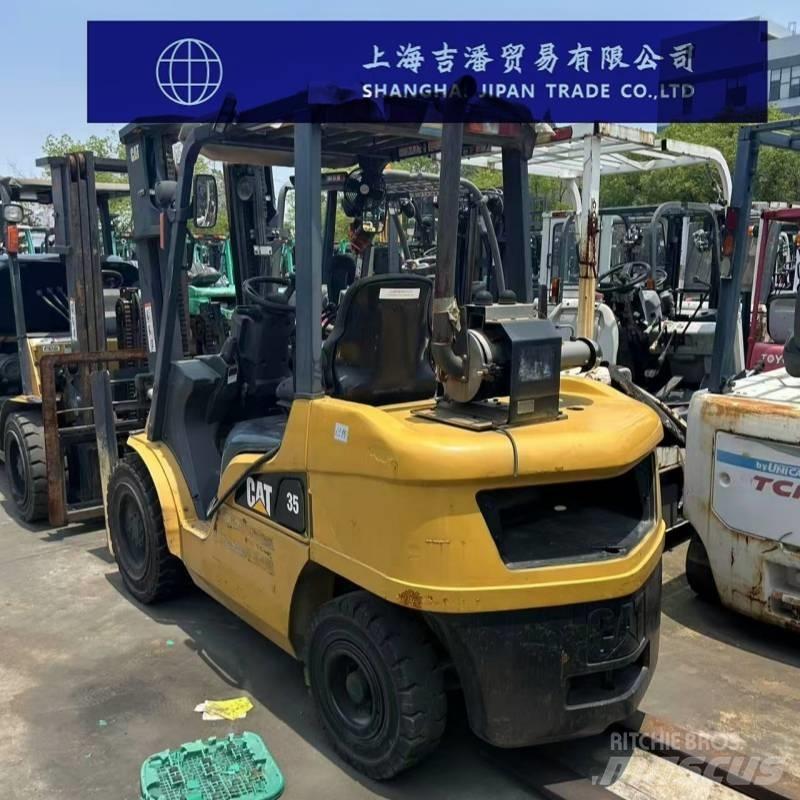 CAT DP 35 N Carretillas diesel