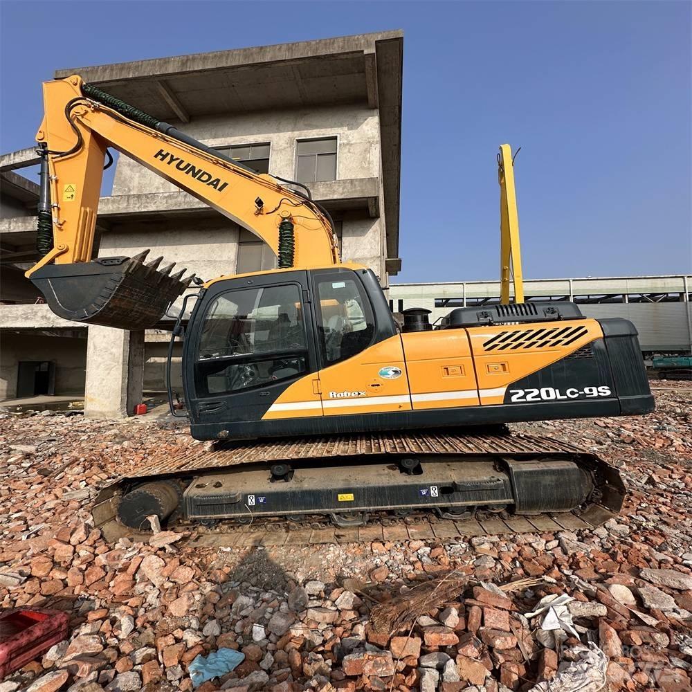 Hyundai 220LC-9S Excavadoras de cadenas