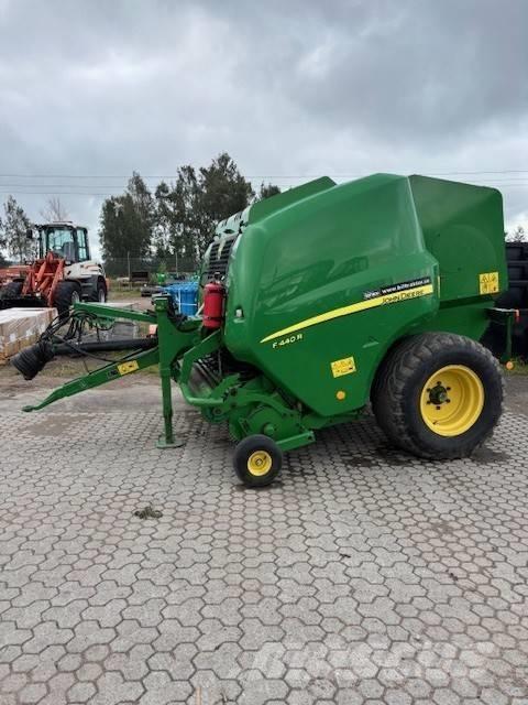John Deere F 440 R Rotoempacadoras