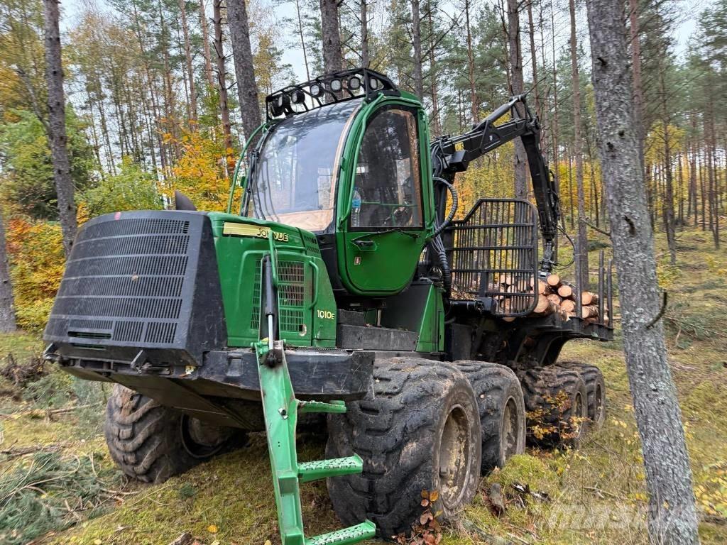 John Deere 1010 E Autocargadoras