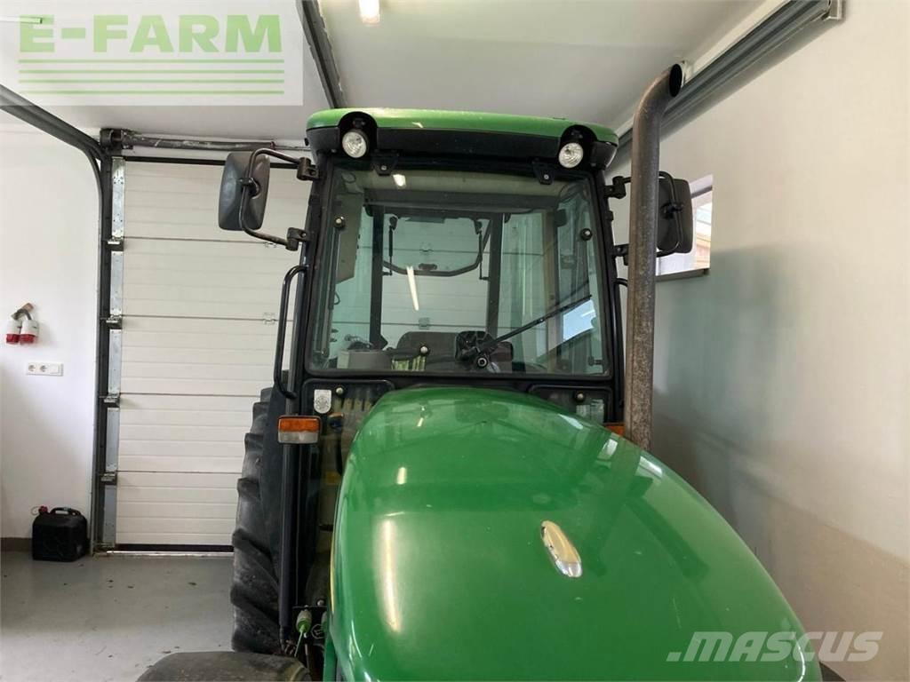 John Deere 5515F Tractores